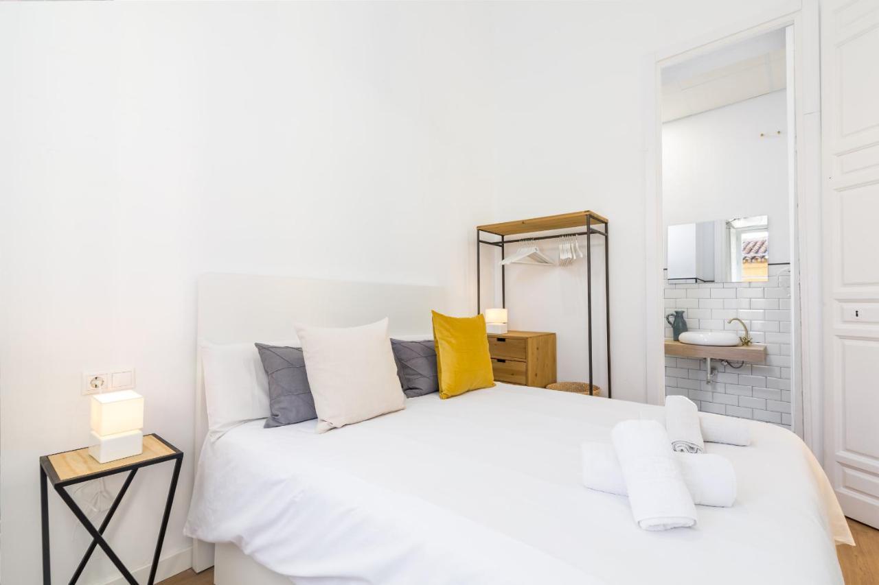 Suite Homes Apartamentos Plaza De La Merced Малага Екстер'єр фото