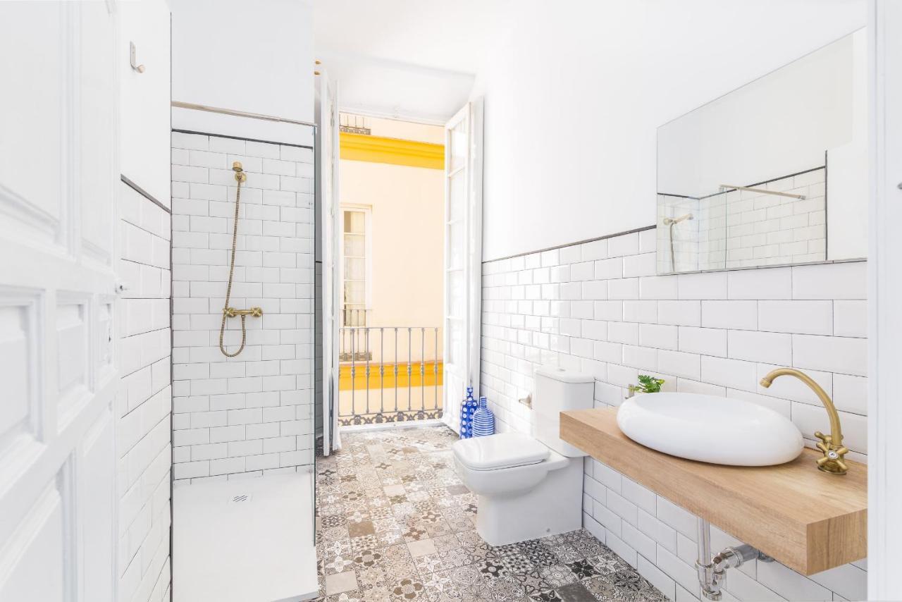 Suite Homes Apartamentos Plaza De La Merced Малага Екстер'єр фото